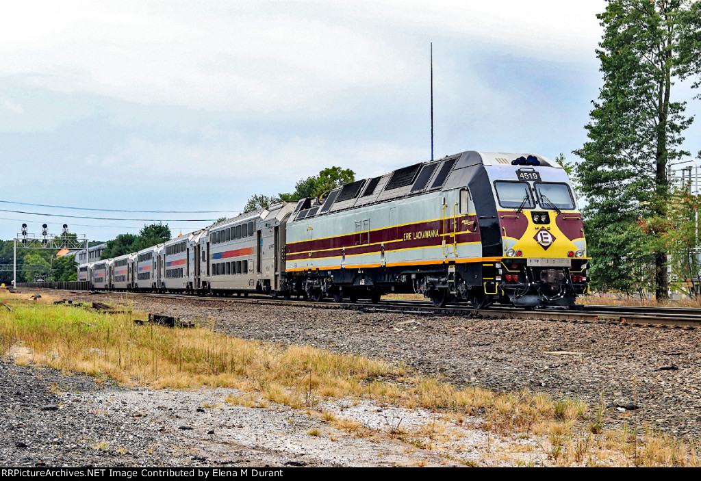 NJT 4519 on train 1266